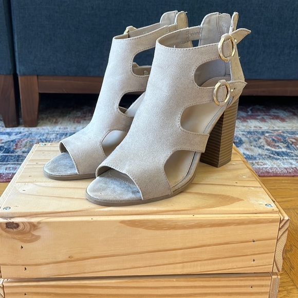 Apt. 9 Shoes - Chunky Heel Sandals